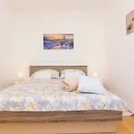 Two-bedroom With An Outdoor Swimming Pool 04 בית נופש Kruševo