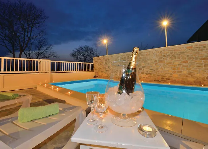 Two-bedroom With An Outdoor Swimming Pool 04 Feriehus *