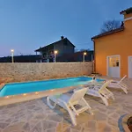 Two-bedroom With An Outdoor Swimming Pool 04