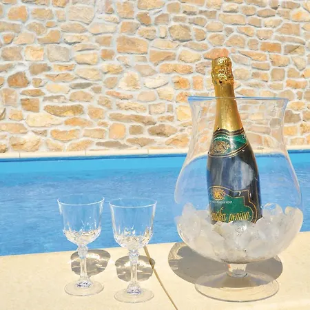 Stunning In With Kitchen Holiday home Krusevo (Zadar)